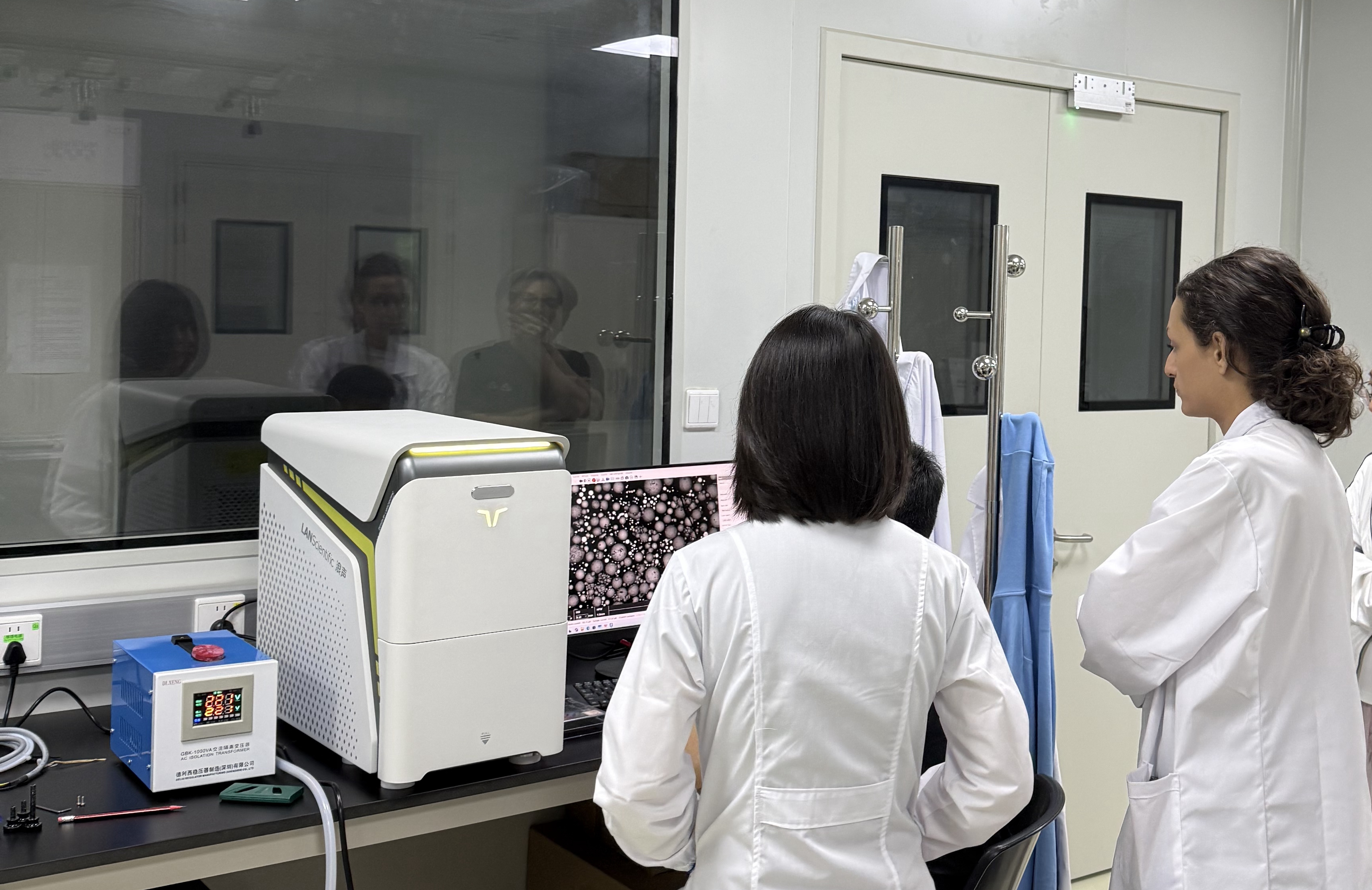 客户案例丨圆满交付！两款仪器入驻上海前瞻物质科学研究院(图3)
